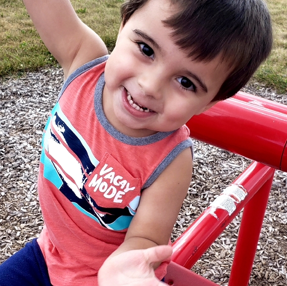 Meet your Posher, Nika - Picture 3 of 3